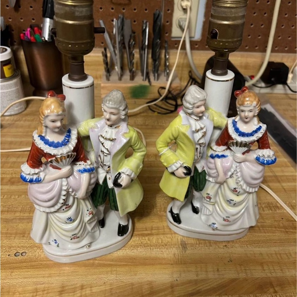 Candrea hand painted Victorian couple lamps. Vintage.